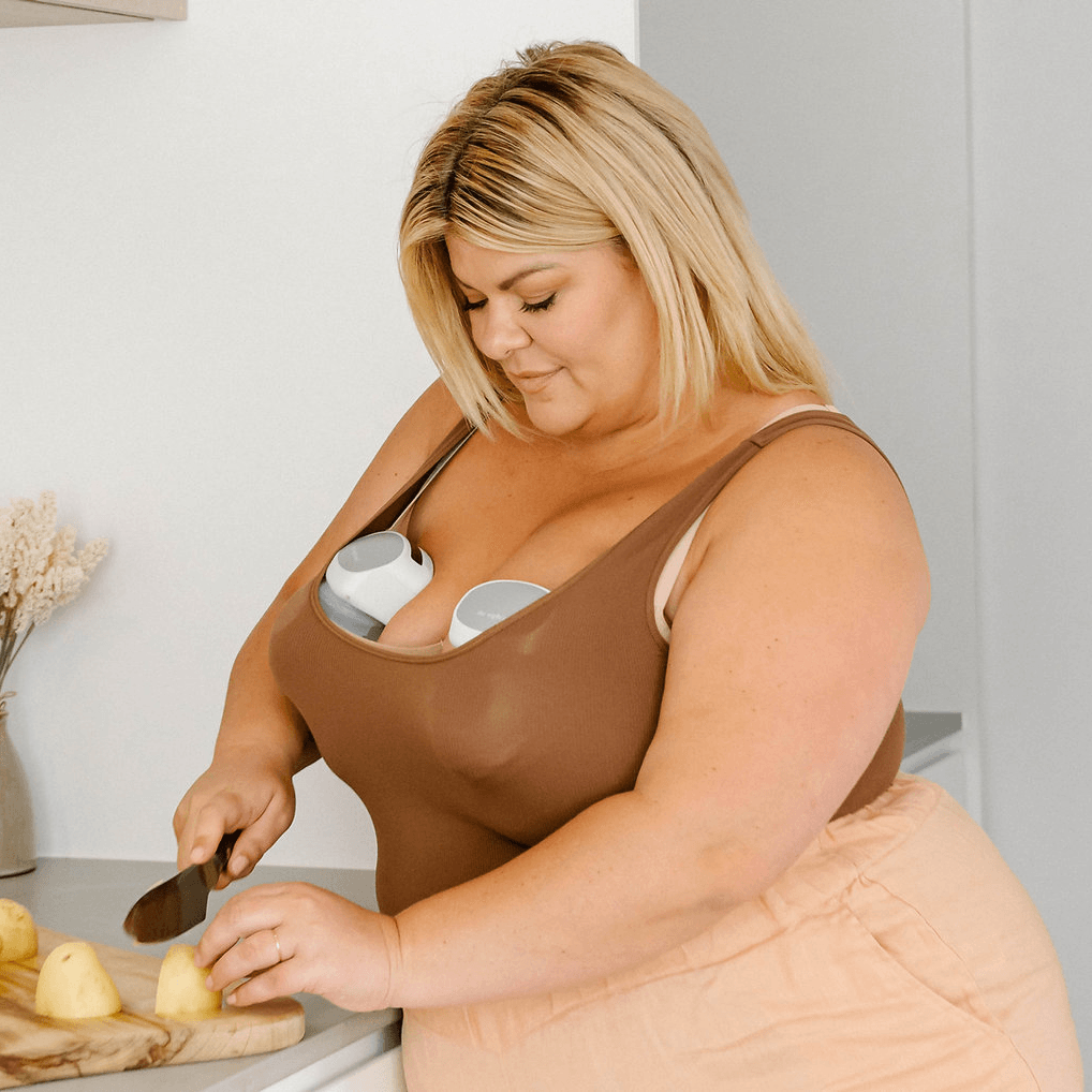 Ultimate: Xmas Pump Bundle - Baby Owl The Night Owl Twin Bundle Image of a Wearable Breast Pump: Innovative wearable hands free breast pump designed for hands-free, portable breast pump use by The Night Owl. This Wearable portable breast pump is perfect for busy mums